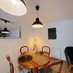 Santorin, Duplex Chaleureux